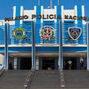 Policía refuerza patrullaje con tecnología para detectar vehículos robados y personas prófugas