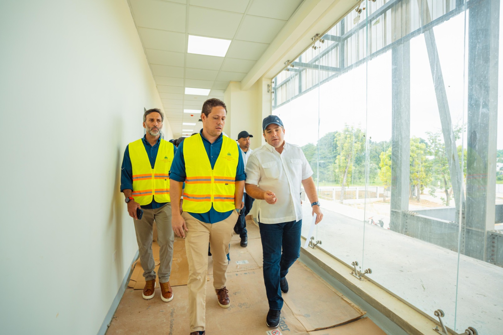 Ministro de la Presidencia supervisa construcción del Hospital San Vicente de Paul en San Francisco de Macorís