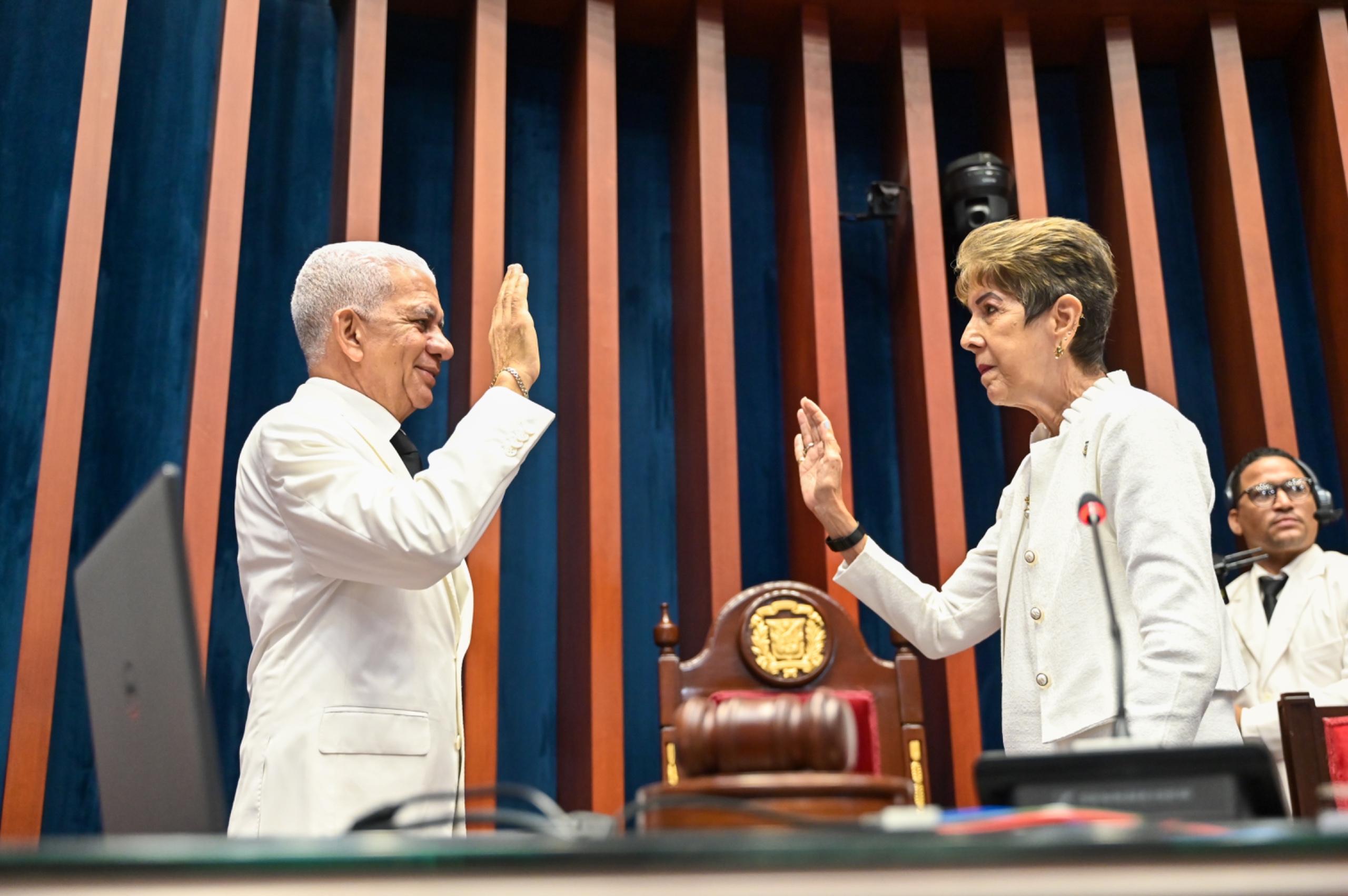 Senado de la República juramenta Bufete Directivo para el periodo legislativo 2025-2026