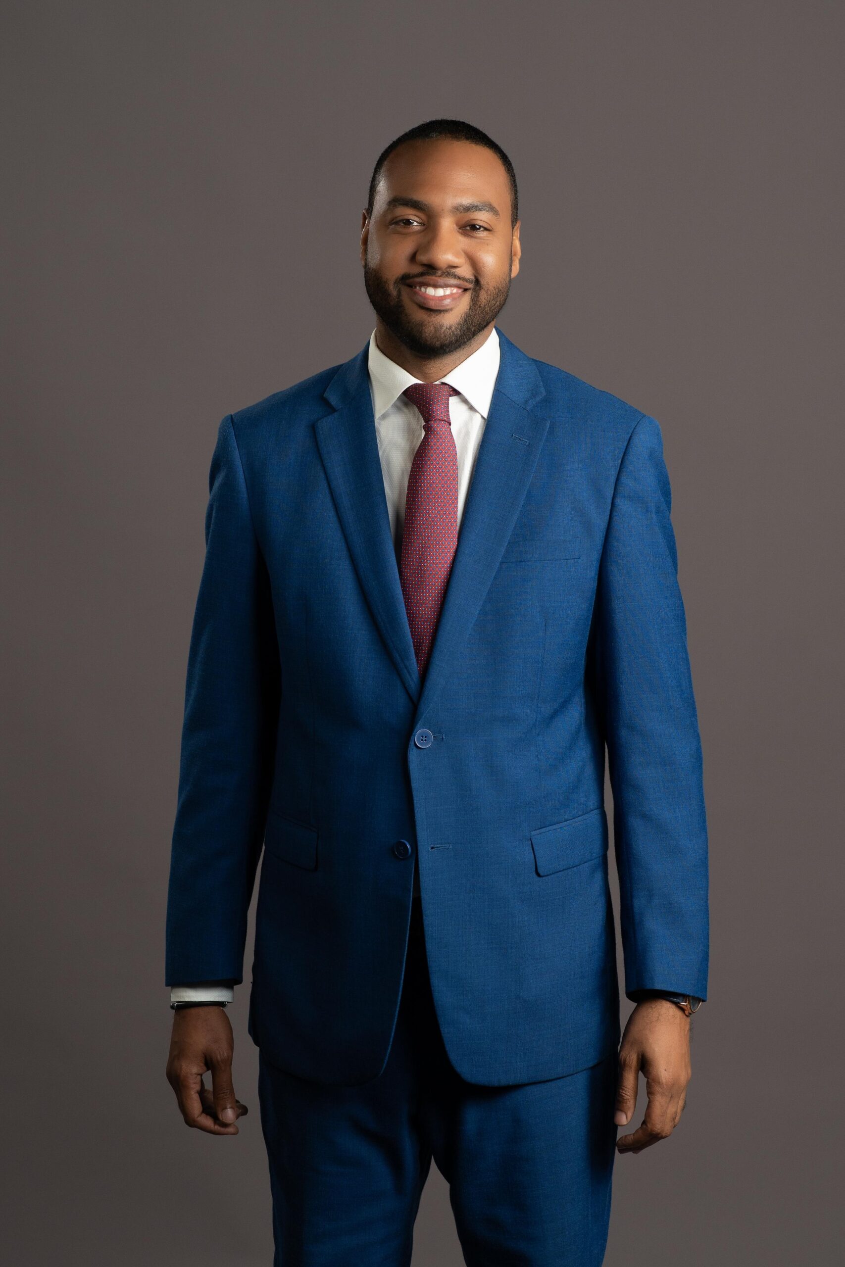 Javier Ubiera lanza aspiraciones a la Dirección Política de la Fuerza del Pueblo