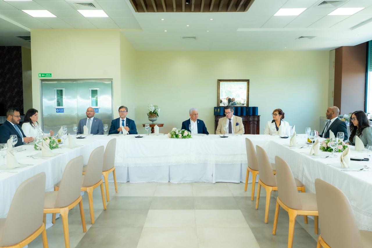 Presidente del Senado, Ricardo de los Santos, encabeza mesa de trabajo de cara al segundo encuentro Parlamentos y Prosperidad