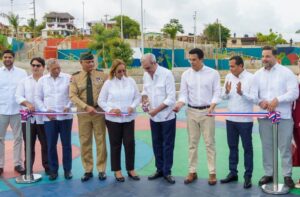 Abinader y Collado inauguran bulevar de la Salud en Haina con inversión de 165 millones de pesos.
