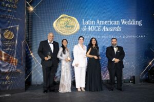 Licormart vuelve a ser premiada como mejor empresa distribuidora de licores para eventos en SD, región este y RD