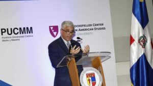 Profesor de Harvard dice que la democracia global «está en peligro», pero ha demostrado resiliencia»