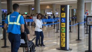 Aeropuerto de Punta Cana implementa programa Hidden Disabilities Sunflower para una atención más inclusiva