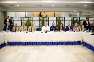Abinader encabeza reunión de seguimiento al Plan de Seguridad Ciudadana con participación del fiscal nacional de Chile