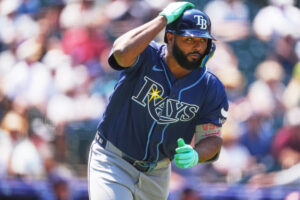 Junior Caminero dispara su jonrón 33 y los Rays barren a los Rockies con blanqueada