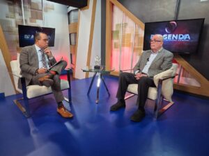 Roberto Casaá: Acusación de ADP sobre libros de historia es temeraria, deshonesta y luce que no los han leído