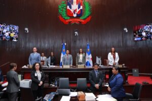 Diputados aprueban proyecto de ley obliga a impartir en las escuelas la materia de moral y cívica