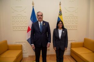 Abinader y Delcy Rodríguez abordan cooperación energética, relaciones consulares y turismo en reunión bilateral en Roma, Italia